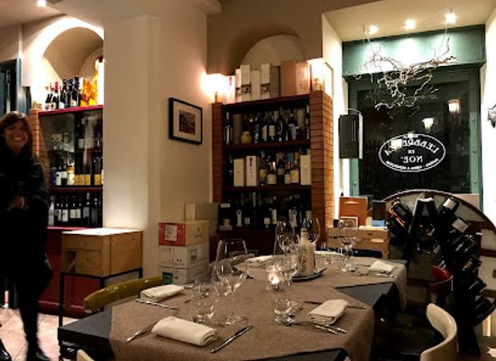 italy/naples/chiaia/restaurant/ebbrezza-di-noe