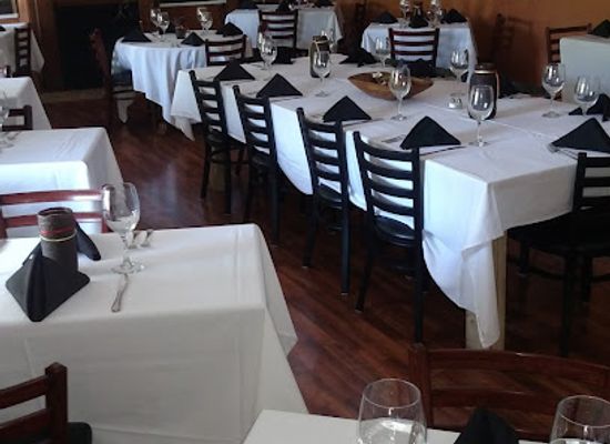 illinois/western-illinois/restaurant/the-w-restaurant
