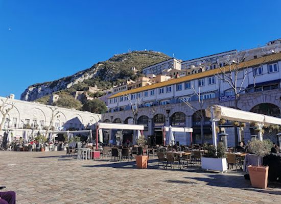 gibraltar/upper-rock-nature-reserve/restaurant/gianni-s
