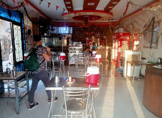 egypt/safaga/restaurant/koshary-al-majnoun
