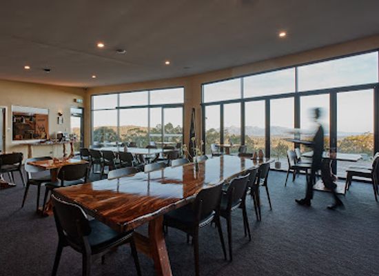 australia/freycinet-national-park/restaurant/mount-paul-lounge