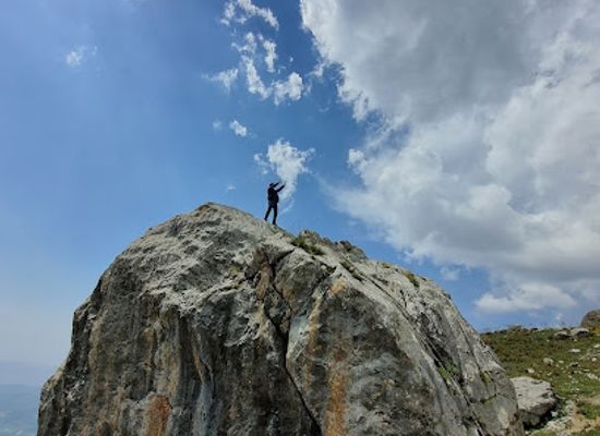 kyrgyzstan/arslanbob-walnut-forest/restaurant/holy-rock