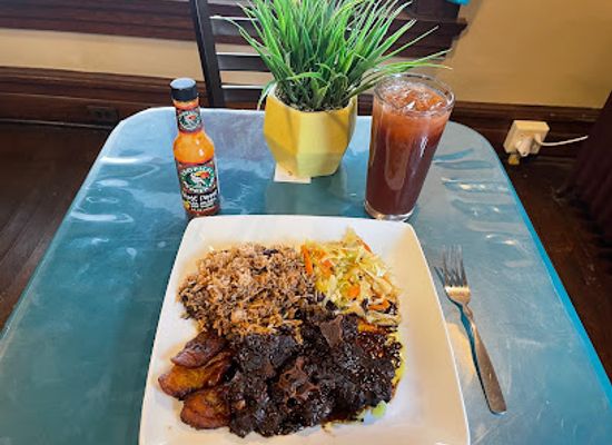 ohio/youngstown/restaurant/dalia-s-caribbean-kitchen