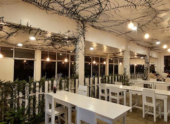 philippines/baguio/burnham-park/restaurant/canto