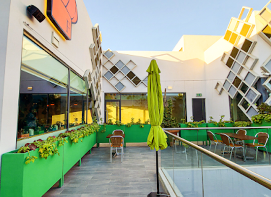 bahrain/tree-of-life/restaurant/fabio-s-bahrain
