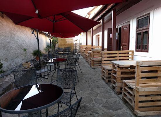 hungary/zemplen-mountains/restaurant/muvesz-restaurant