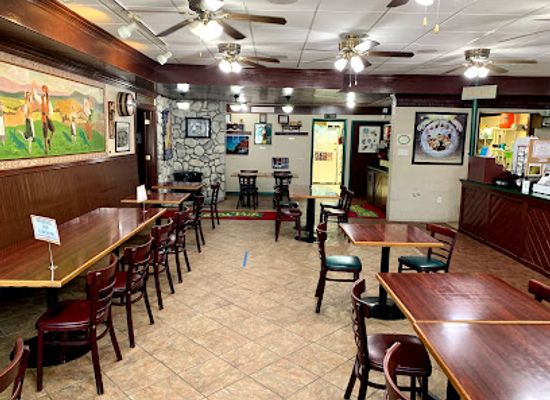 utah/escalante-desert/restaurant/the-pub-spirits-craft-kitchen