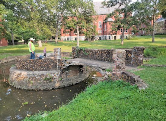 missouri/current-river/restaurant/thee-abbey-kitchen-arcadia-academy
