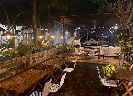 indonesia/bandung/ciumbuleuit/restaurant/mr-roastman-experience