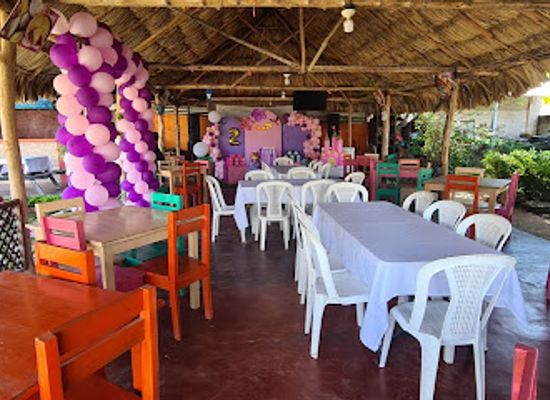 guatemala/flores/restaurant/big-belly