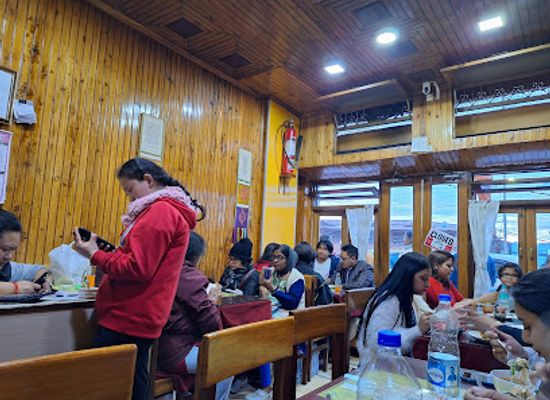 india/darjeeling/restaurant/kunga-restaurant