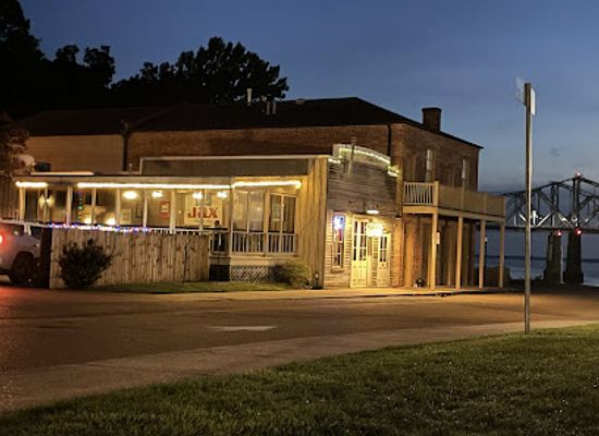 mississippi/the-natchez-district/restaurant/magnolia-grill