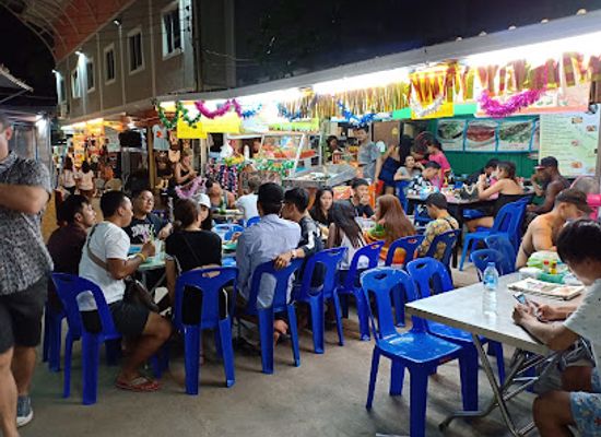 thailand/phi-pan-nam-range/restaurant/ton-pore-plaza-restaurant