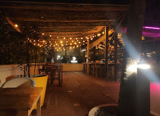 sri-lanka/dry-zone/restaurant/firebeach