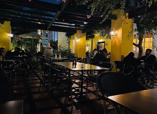 bahrain/central-region/restaurant/coco-s