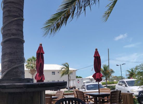 turks-and-caicos-islands/west-caicos/restaurant/hole-in-the-wall-restaurant