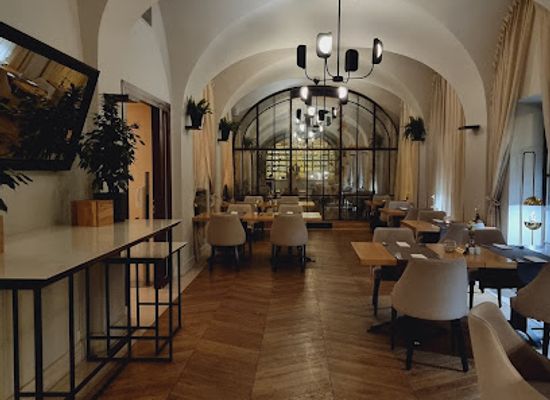 poland/warsaw/nowe-miasto/restaurant/restauracja-la-rotisserie