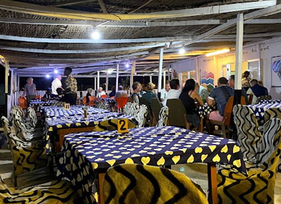 the-gambia/foni-kansala/restaurant/john-raymond-s-beach-bar-and-restaurant