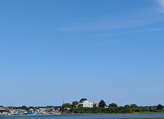 rhode-island/washington-county/restaurant/the-salt-marsh-pub-raw-bar