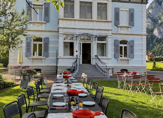 switzerland/western-switzerland/restaurant/fondue-villa-garden