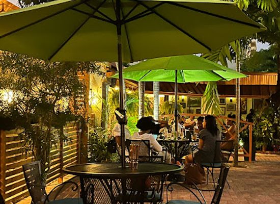 jamaica/liguanea-plains/restaurant/the-coppers