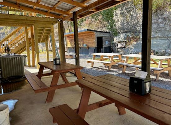 oklahoma/kiamichi-country/restaurant/roxie-s-bbq