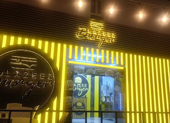oman/bahla/restaurant/lazeez-burger