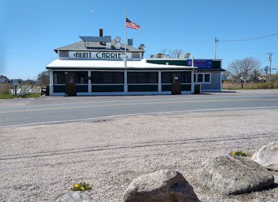 rhode-island/narragansett-beach/restaurant/aunt-carrie-s-restaurant-ice-cream-and-gift-shoppe