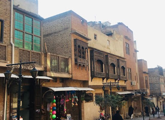 pakistan/peshawar/restaurant/ghanta-ghar-food-street
