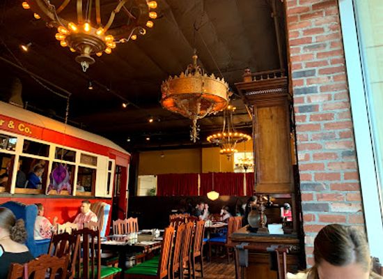 washington/tacoma/restaurant/the-old-spaghetti-factory