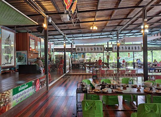 thailand/tenasserim-hills/restaurant/krua-nang-lung-chumphon
