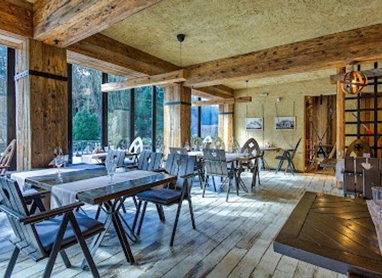 romania/transylvania/restaurant/sub-cetate-sergiana