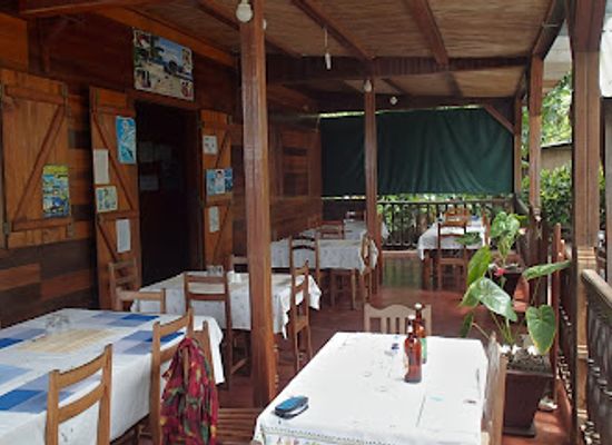 madagascar/analanjirofo/restaurant/hotel-restaurant-la-bigorne