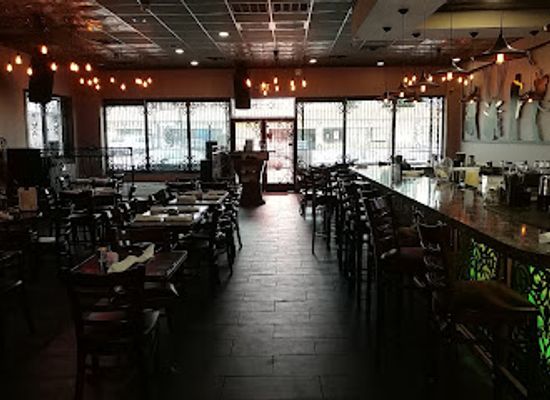 texas/houston/midtown/restaurant/phil-derek-s