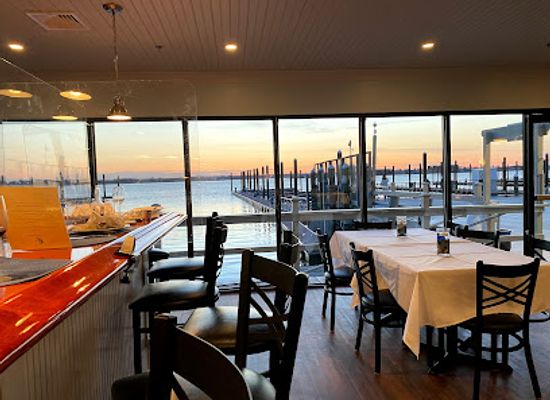 rhode-island/newport-county/restaurant/the-reef