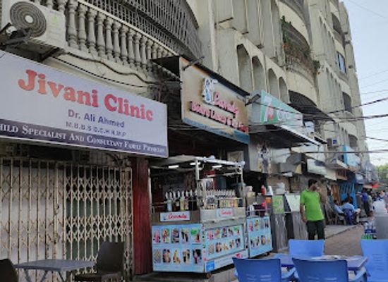pakistan/karachi/clifton/restaurant/cool-inn