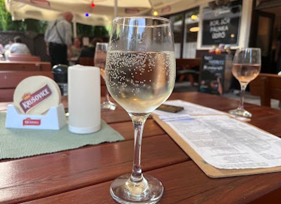hungary/sopron-wine-region/restaurant/rupprecht-borozo