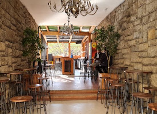 ethiopia/addis-ababa/arat-kilo/restaurant/freetown-bar-restaurant-4kilo-4