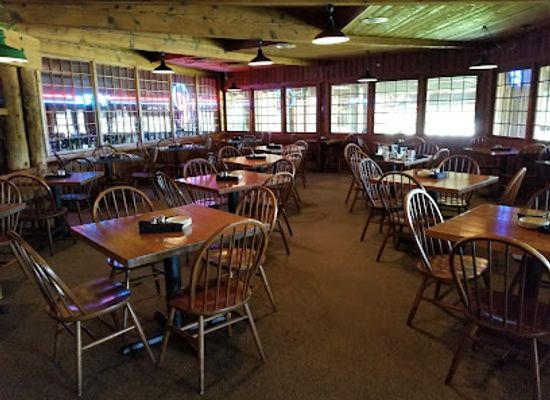 illinois/illinois-river-valley/restaurant/jonah-s-seafood-house-2601-oyster-bar-and-market-bake-shop