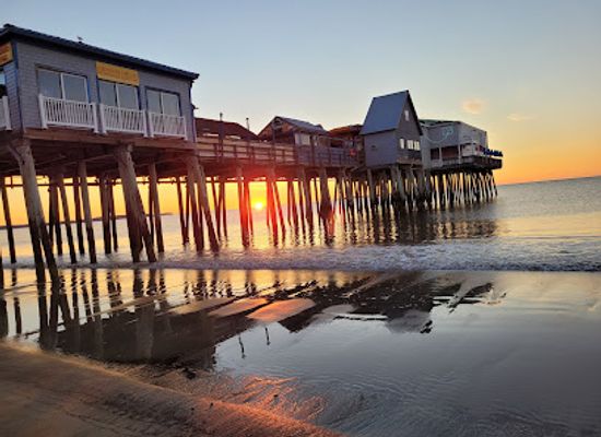 maine/old-orchard-beach/restaurant/hooligans-steak-and-ale