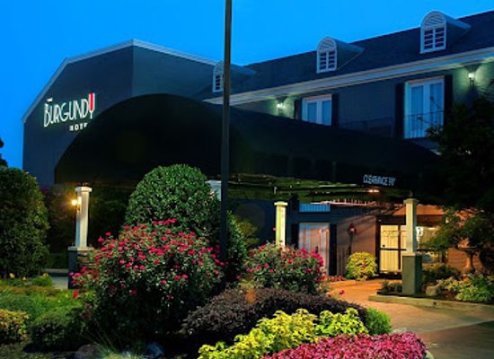 arkansas/little-rock/restaurant/table-28