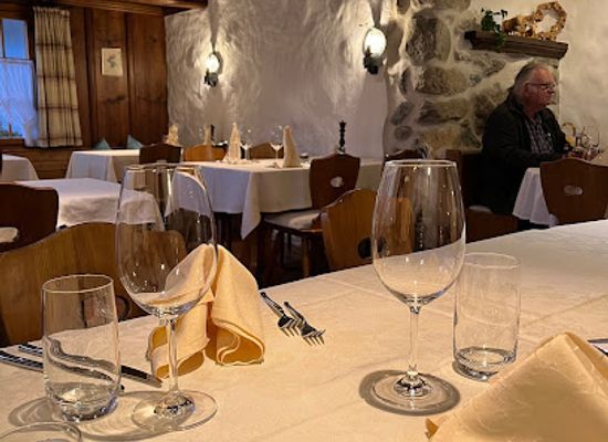 switzerland/western-switzerland/restaurant/gletscherstubli