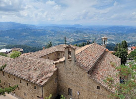 san-marino/monte-titano/restaurant/bar-piadineria-la-capanna