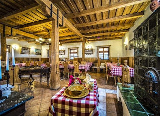 hungary/western-transdanubia/restaurant/varcsarda