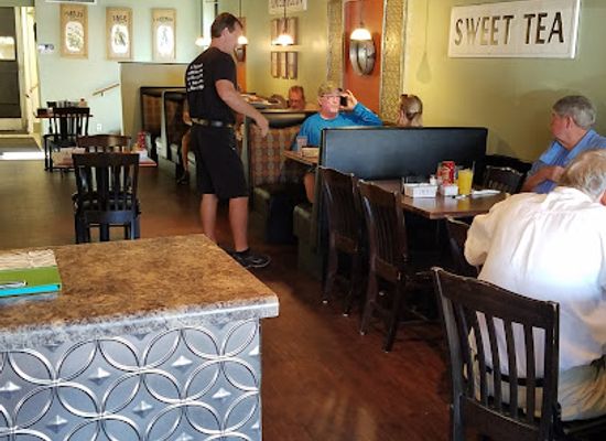 alabama/fairhope/restaurant/julwin-s-restaurant