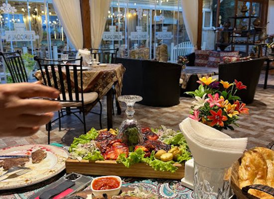 azerbaijan/lesser-caucasus/restaurant/burc-qala