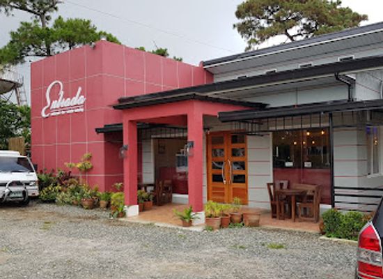 philippines/tagaytay/restaurant/entrada