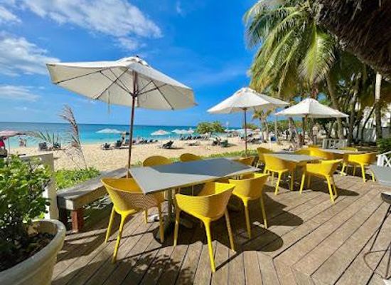 jamaica/cornwall-county/restaurant/pier-one