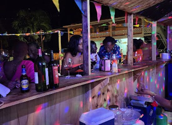 grenada/saint-andrew/restaurant/spotlight