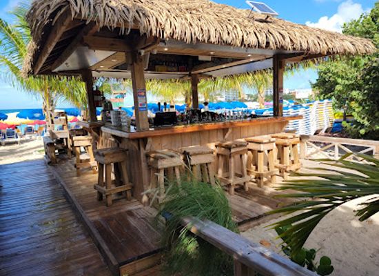 sint-maarten/maho/restaurant/da-waterhole